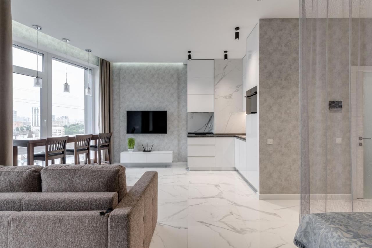Luxurious Apartment With Panoramic View In The Historic Center Київ Екстер'єр фото