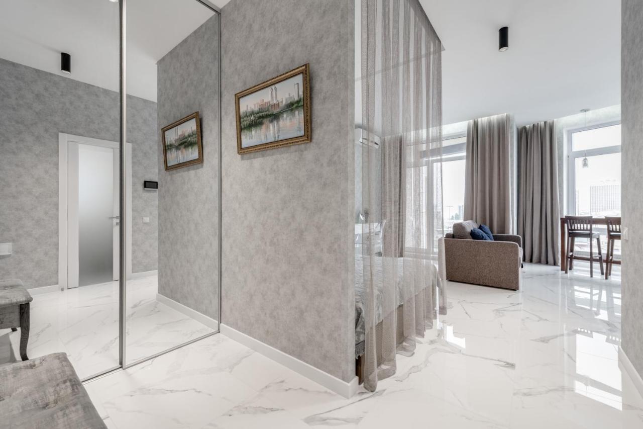 Luxurious Apartment With Panoramic View In The Historic Center Київ Екстер'єр фото